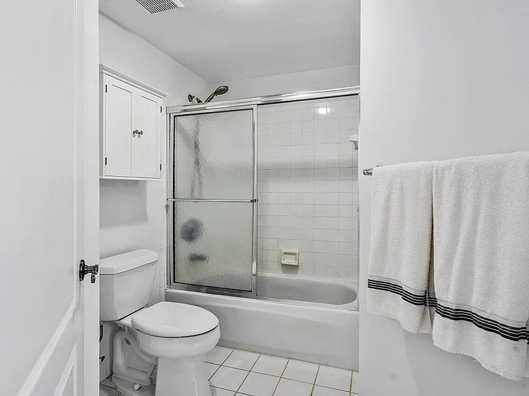 300 Uno Lago Dr #304 — Photo 18