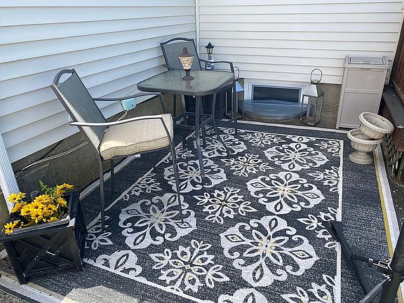 Backyard behind garage 
