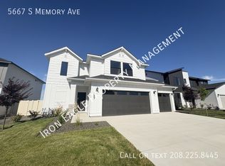 5667 S Memory Ave, Meridian, ID 83642