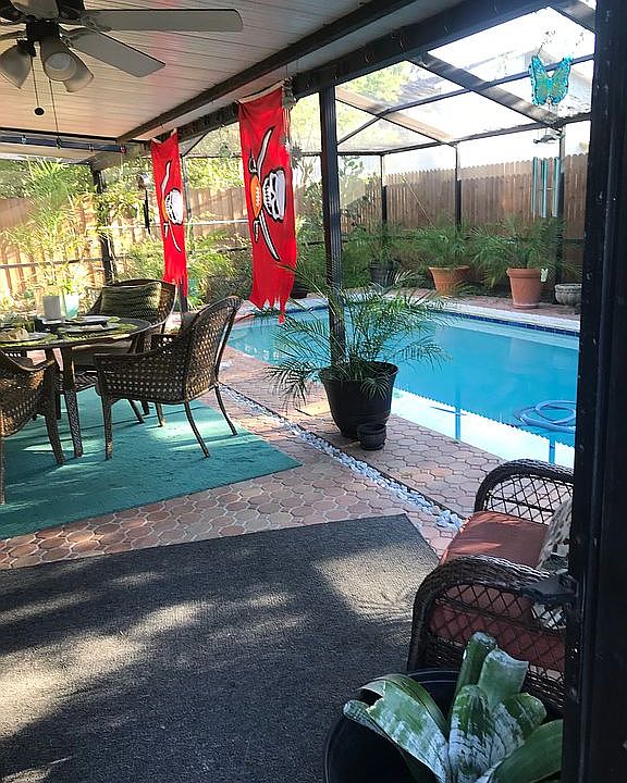 1st image of 16213 Pebblebrook Dr