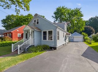 15 Curtis Ave, Baldwinsville, NY 13027