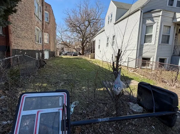 7142 S Carpenter St, Chicago, IL 60621