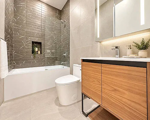 Bathroom, photo 1