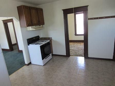 Kitchen 2 bedrooms