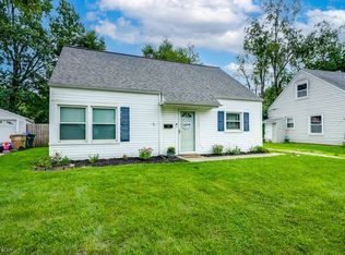 1420 Curtis Ave, Cuyahoga Falls, OH 44221