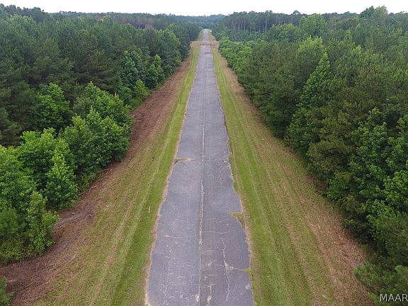 3rd image of 64 Airport Rd S