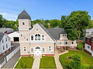 143 Burrill St #102, Swampscott, MA 01907