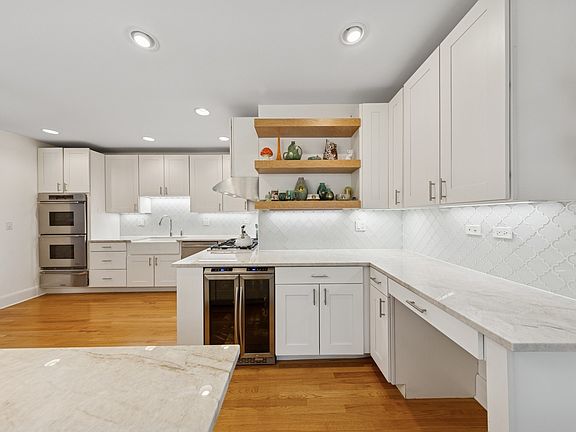 5th image of 1808 W Summerdale Ave