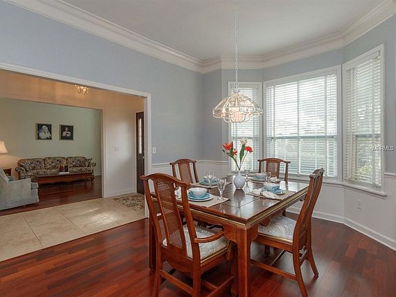 4th image of 1450 Royal Cir