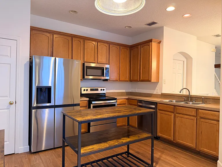 4212 Bismarck Palm Dr — Photo 11