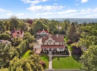 9 Pryer Ln, Larchmont, NY 10538