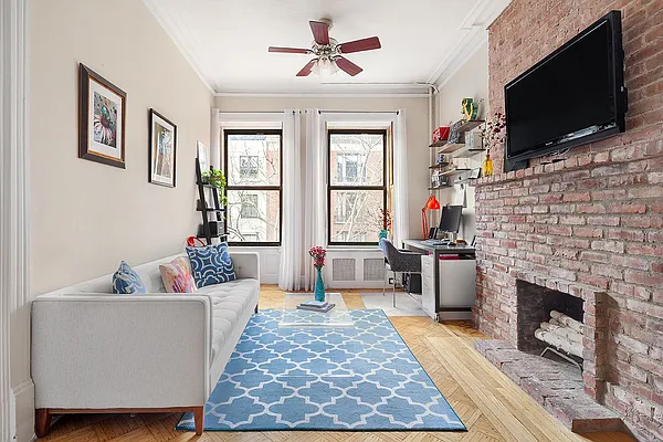 Sold by Compass | media 2