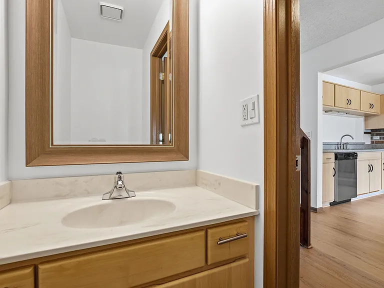 341 Redwing Dr — Photo 10