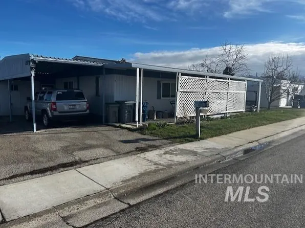 10690 Java Dr, Boise, ID 83713