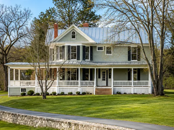 424 Stover Ave #2, Strasburg, VA 22657