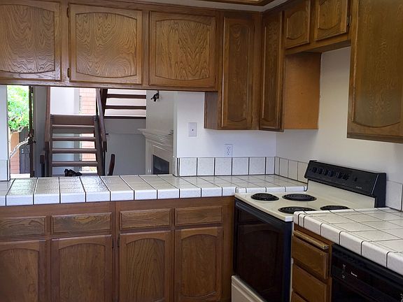 5th image of 1660 Chalcedony St Unit I