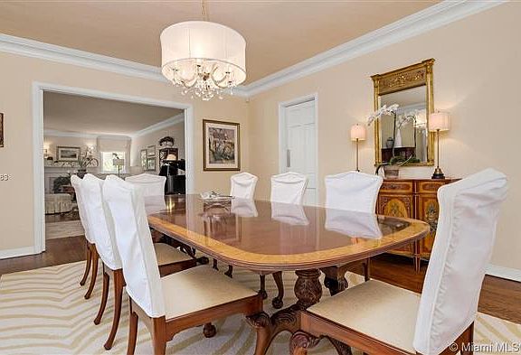 4th image of 1639 S Bayshore Dr
