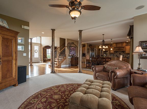 4th image of 12835 Peppertree Dr