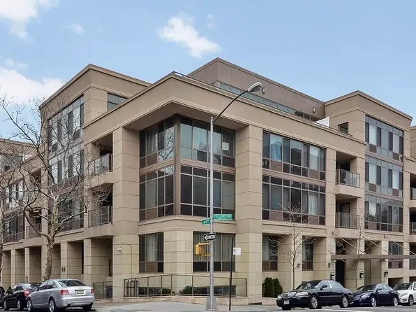 64-05 Yellowstone Blvd #208S, Forest Hills, NY 11375