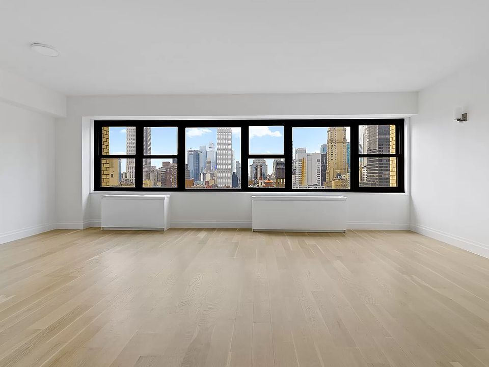 1st image of 560 3rd Ave #30B
