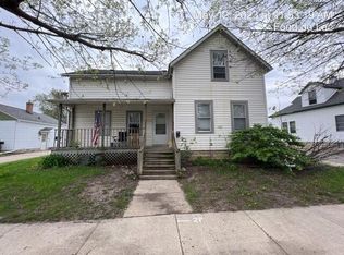 364 4th St #1/2, Fond Du Lac, WI 54935