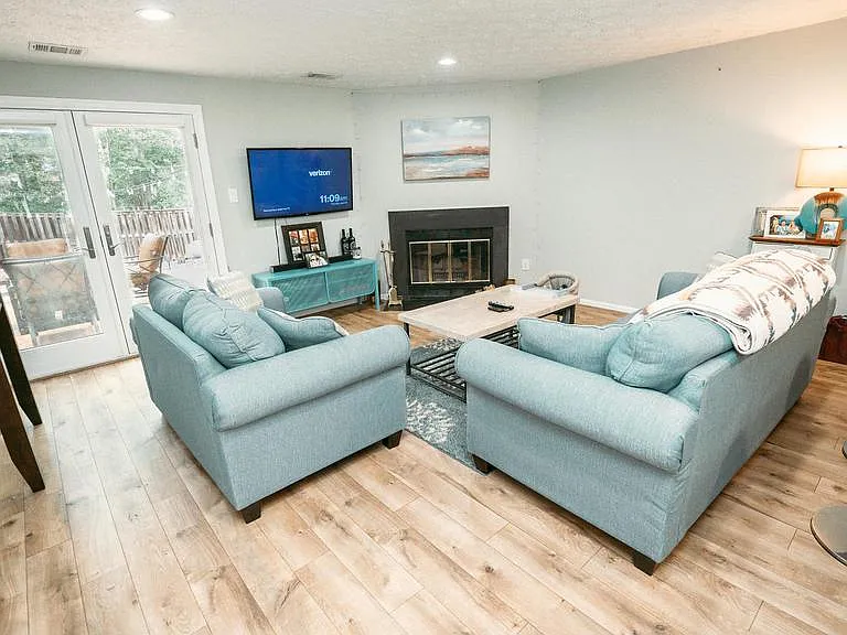 9134 Everett Ct — Photo 11