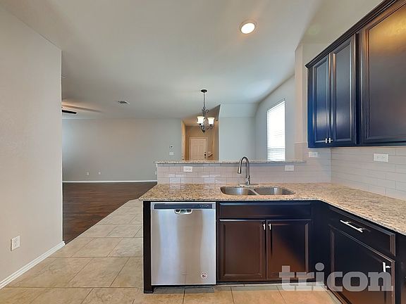 5th image of 10355 Dunlap