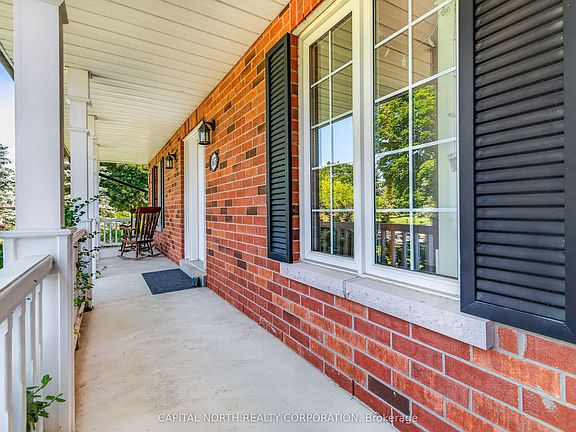 5th image of 165 Edward Pottage Cres