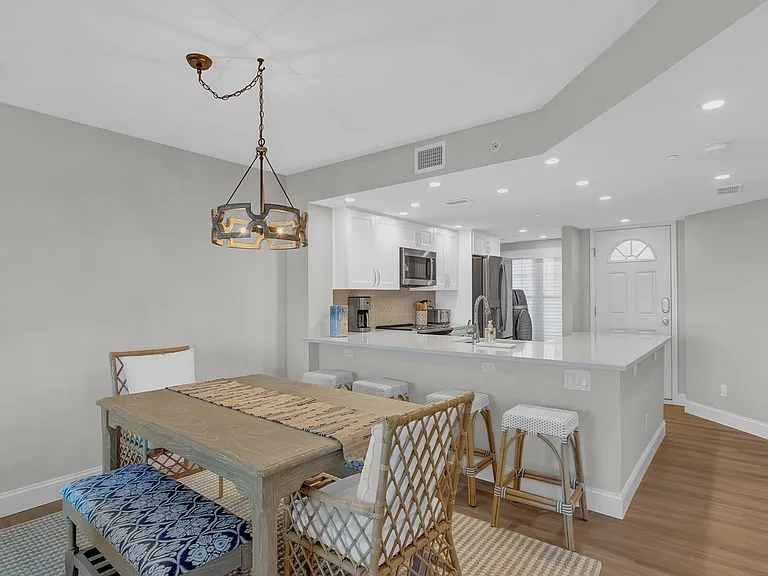 2700 Ocean Dr #307 — Photo 5