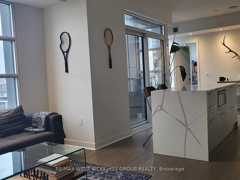 501 Adelaide St W #1011 — Photo 5
