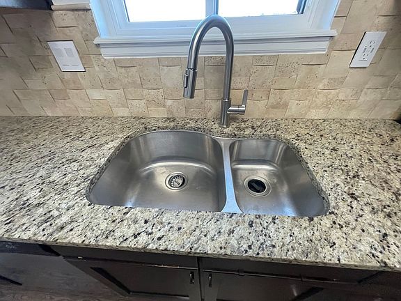 4th image of 1581 Northridge Dr #1B-1BA-500SQFT