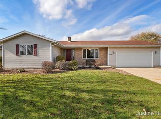 4380 Hickory View Ct, Wayland, MI 49348