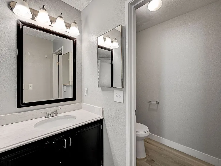 1305 Kari Lee Ct — Photo 25