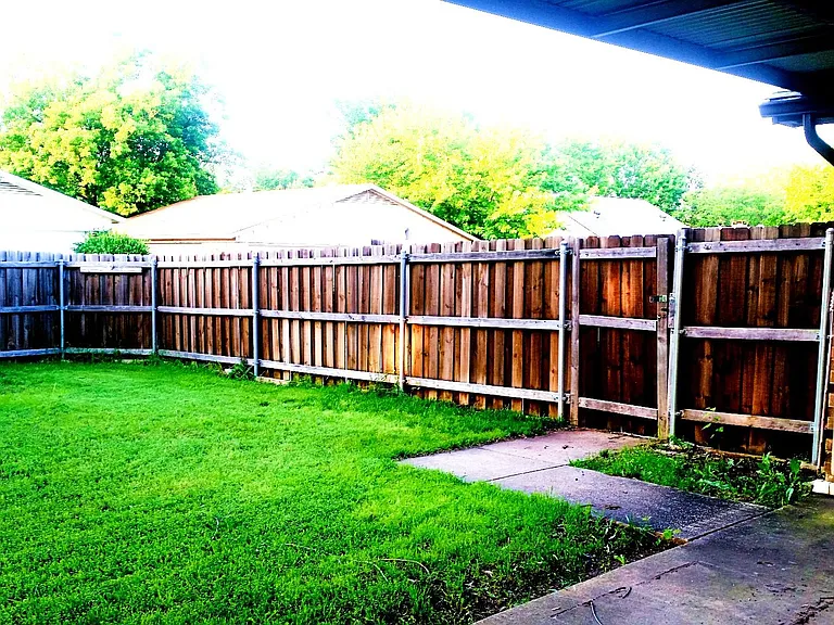 Backyard view to the right