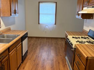 638 N Elmer St APT B, Griffith, IN 46319