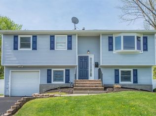 3 Laurie Ter, Hackettstown, NJ 07840