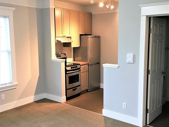 2nd image of 1410 Belmont Ave APT 241