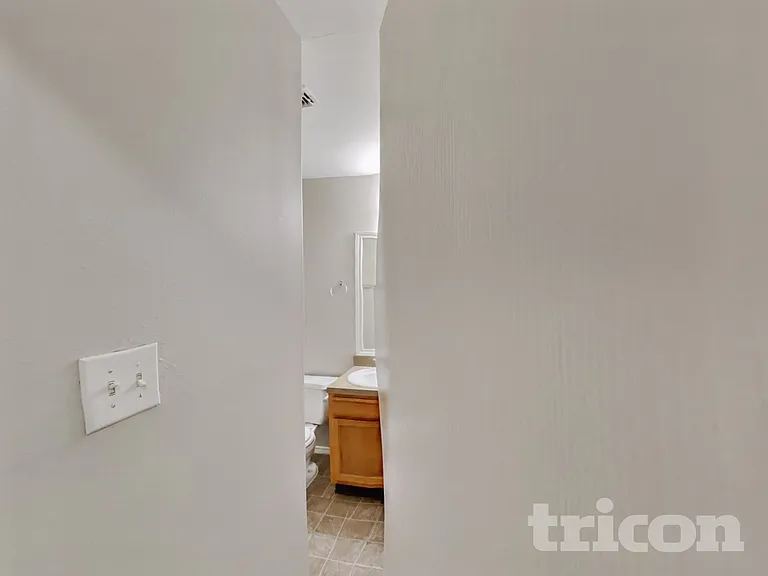 1403 Glens Ferry Ln — Photo 15