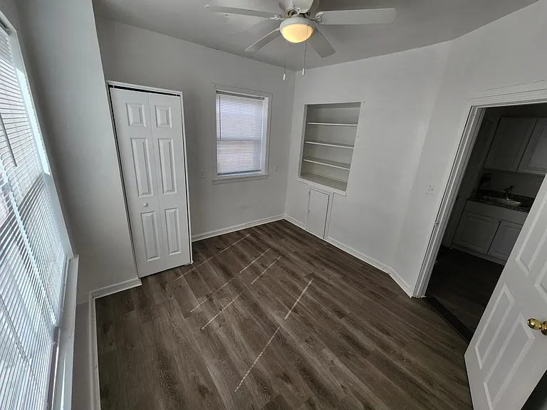 615 N 8th St #5 — Photo 8