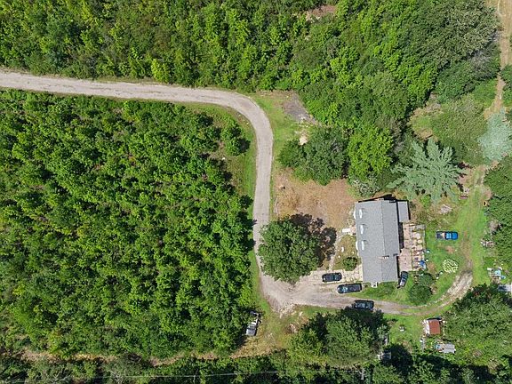 5th image of 431 Magnolia Rd