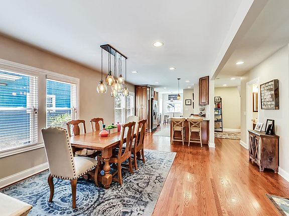 3rd image of 1051 Fairoaks Ave