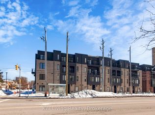3079 Pharmacy Ave #22, Toronto, ON M1W2H1
