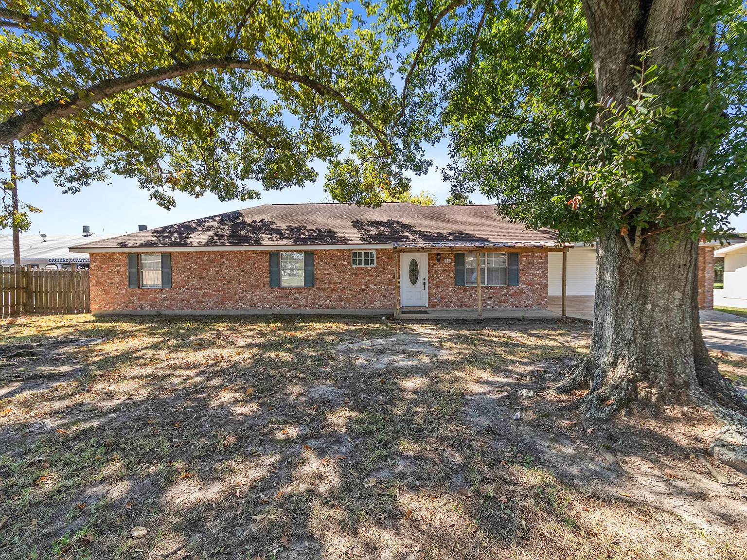 4 bed, 1800 sqft, $2,200 — Photo 3
