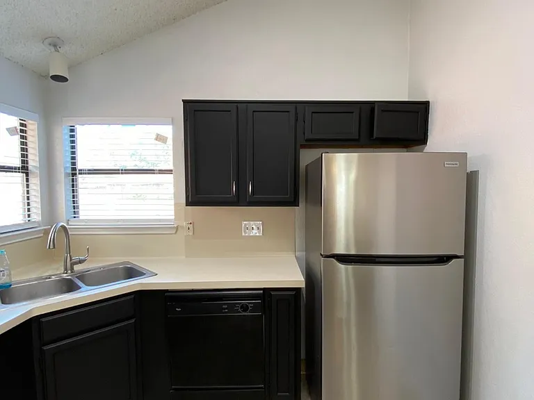 436 Antietam Way — Photo 8