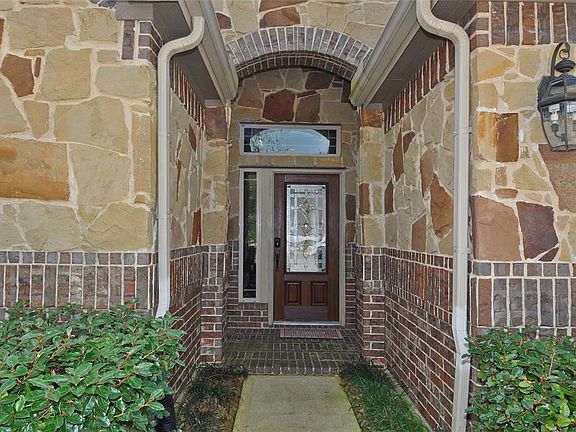 2nd image of 21466 Kirsten Falls Dr