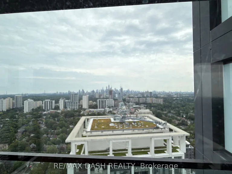 20 Soudan Ave #3603 — Photo 32