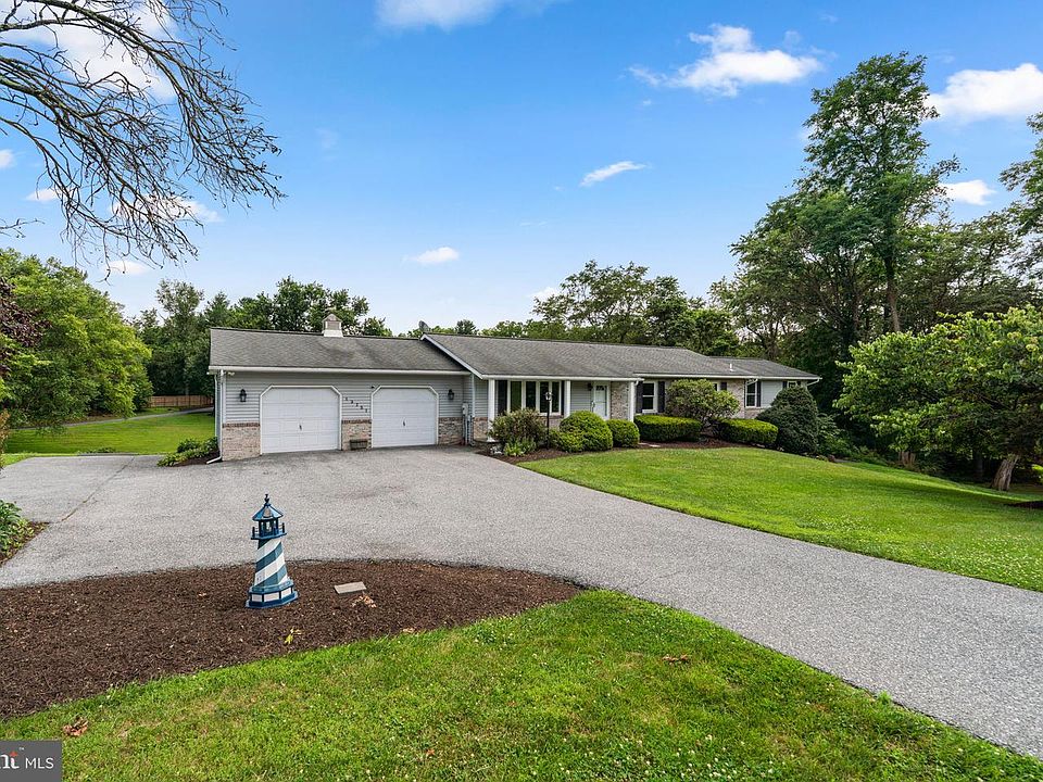 1st image of 13751 Barberry Way