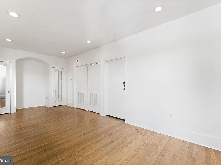 5150 Ridge Ave #2 — Photo 8