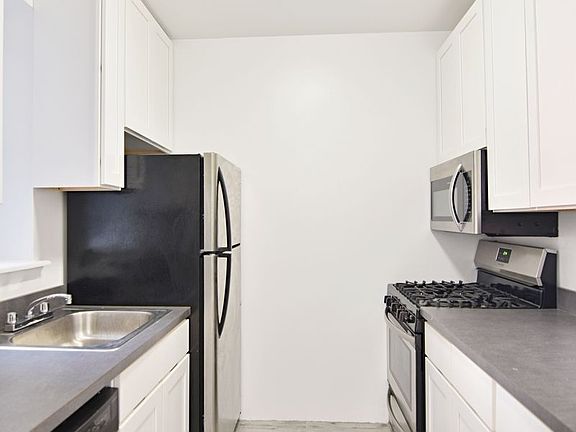 5th image of 449 W 125th St APT 3C
