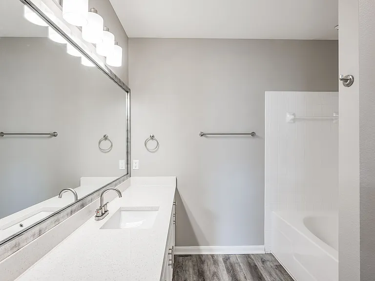Westmount at Mason Creek — Photo 21